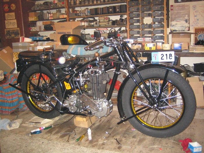 A127
